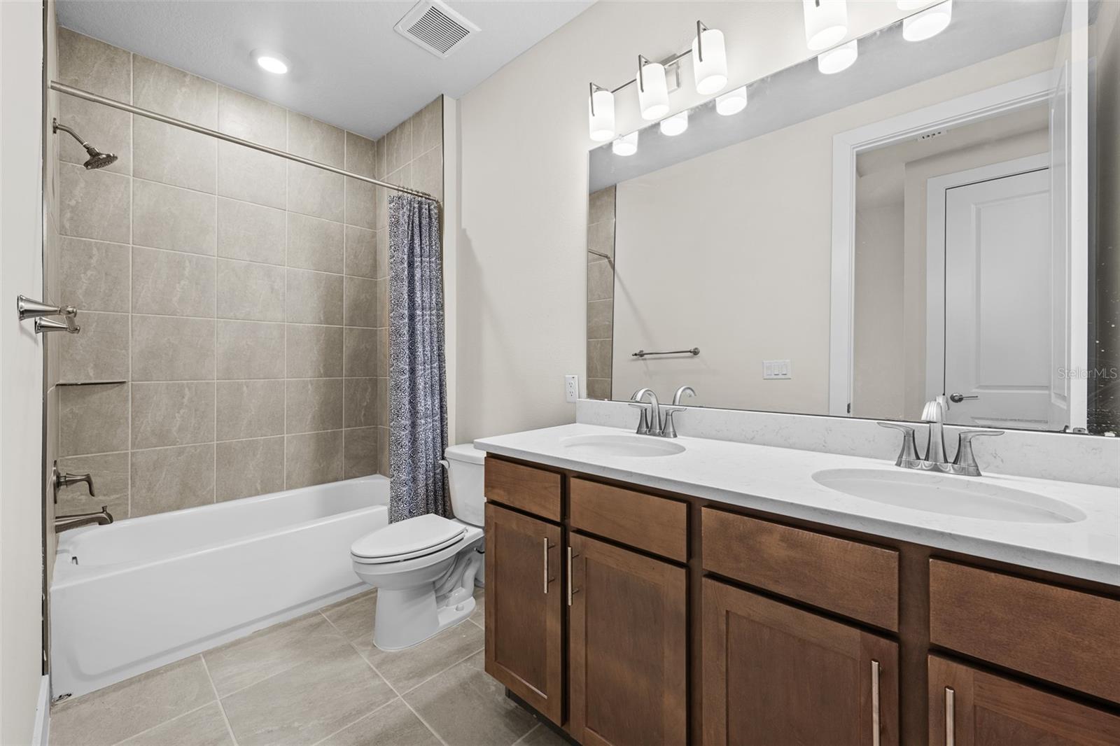 Image 23 of 40 For 8612 Ivy Stark Boulevard