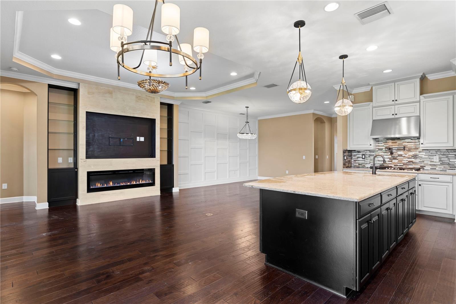 Image 14 of 43 For 3214 Forsythia Drive