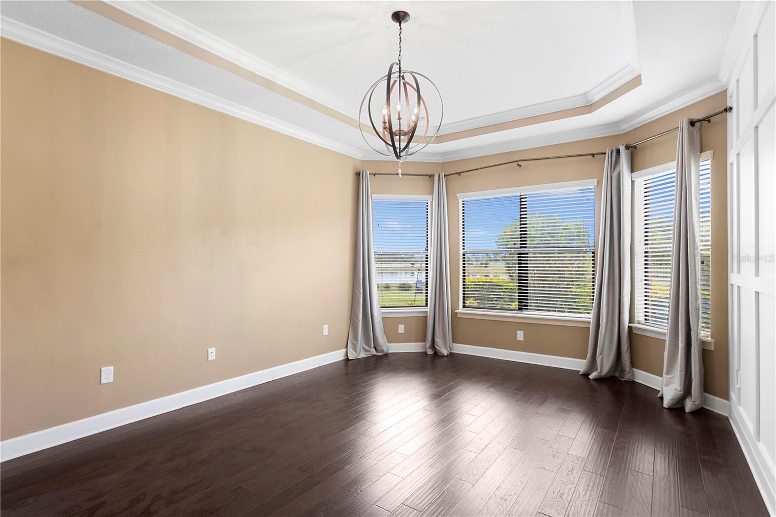 Image 17 of 43 For 3214 Forsythia Drive