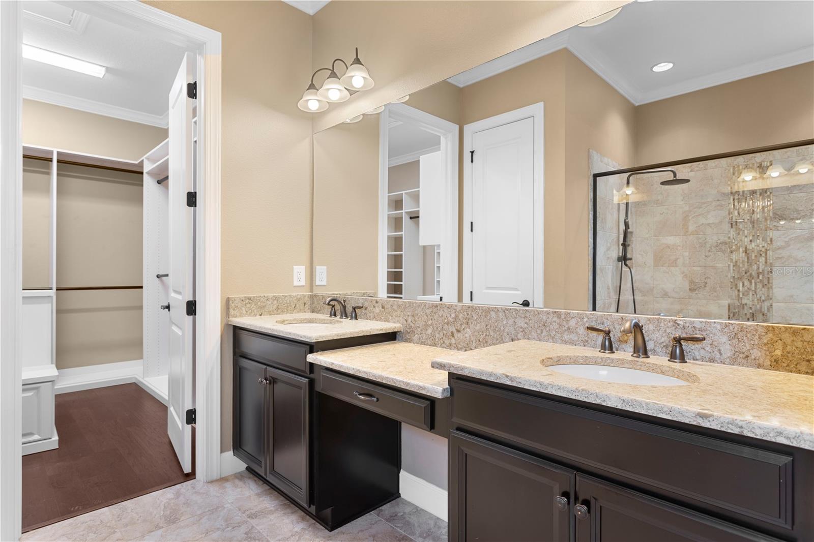 Image 19 of 43 For 3214 Forsythia Drive