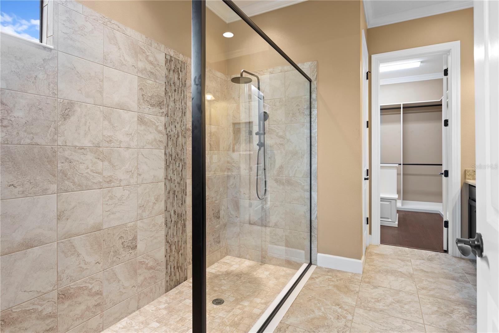 Image 21 of 43 For 3214 Forsythia Drive