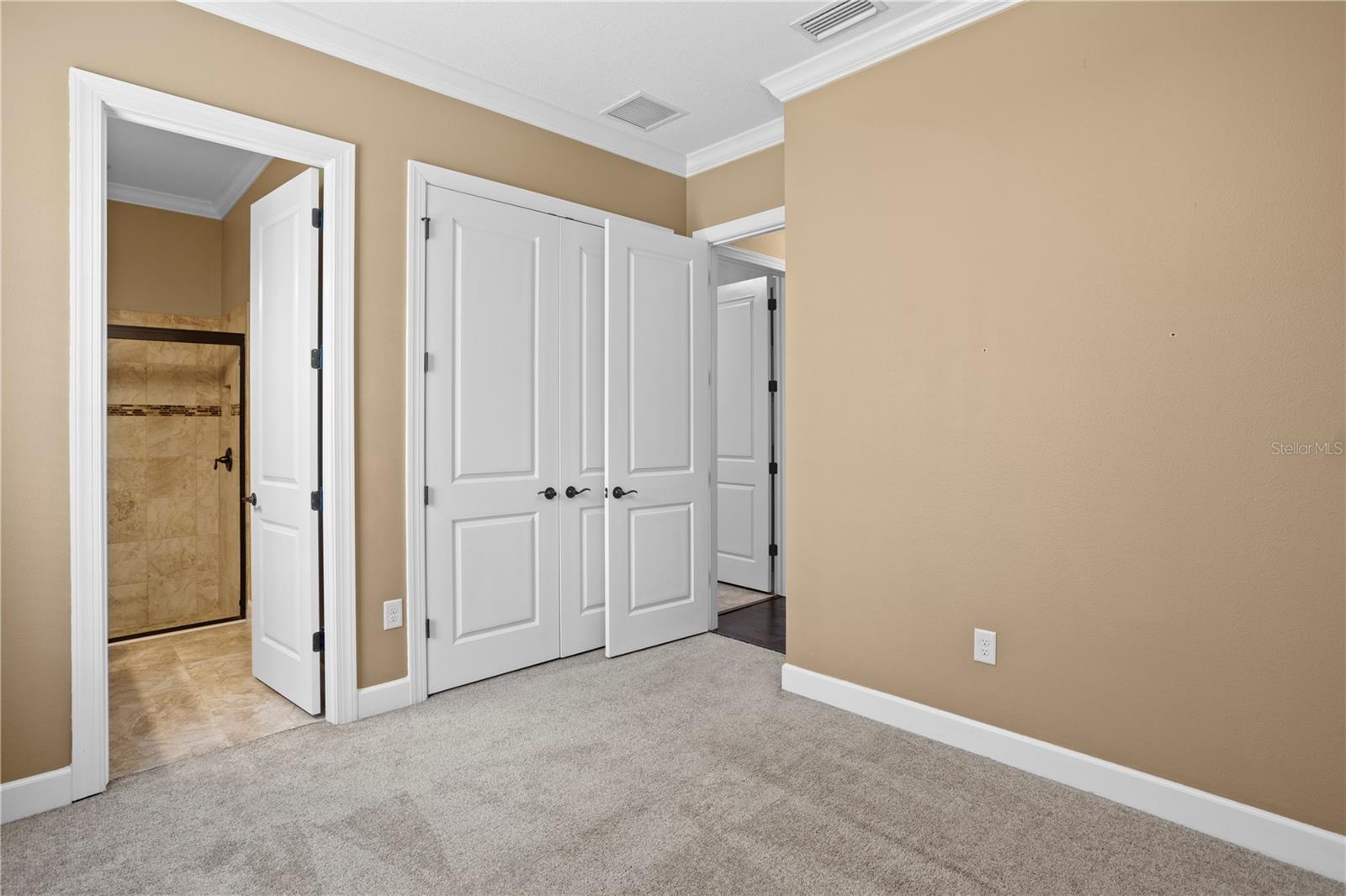 Image 24 of 43 For 3214 Forsythia Drive