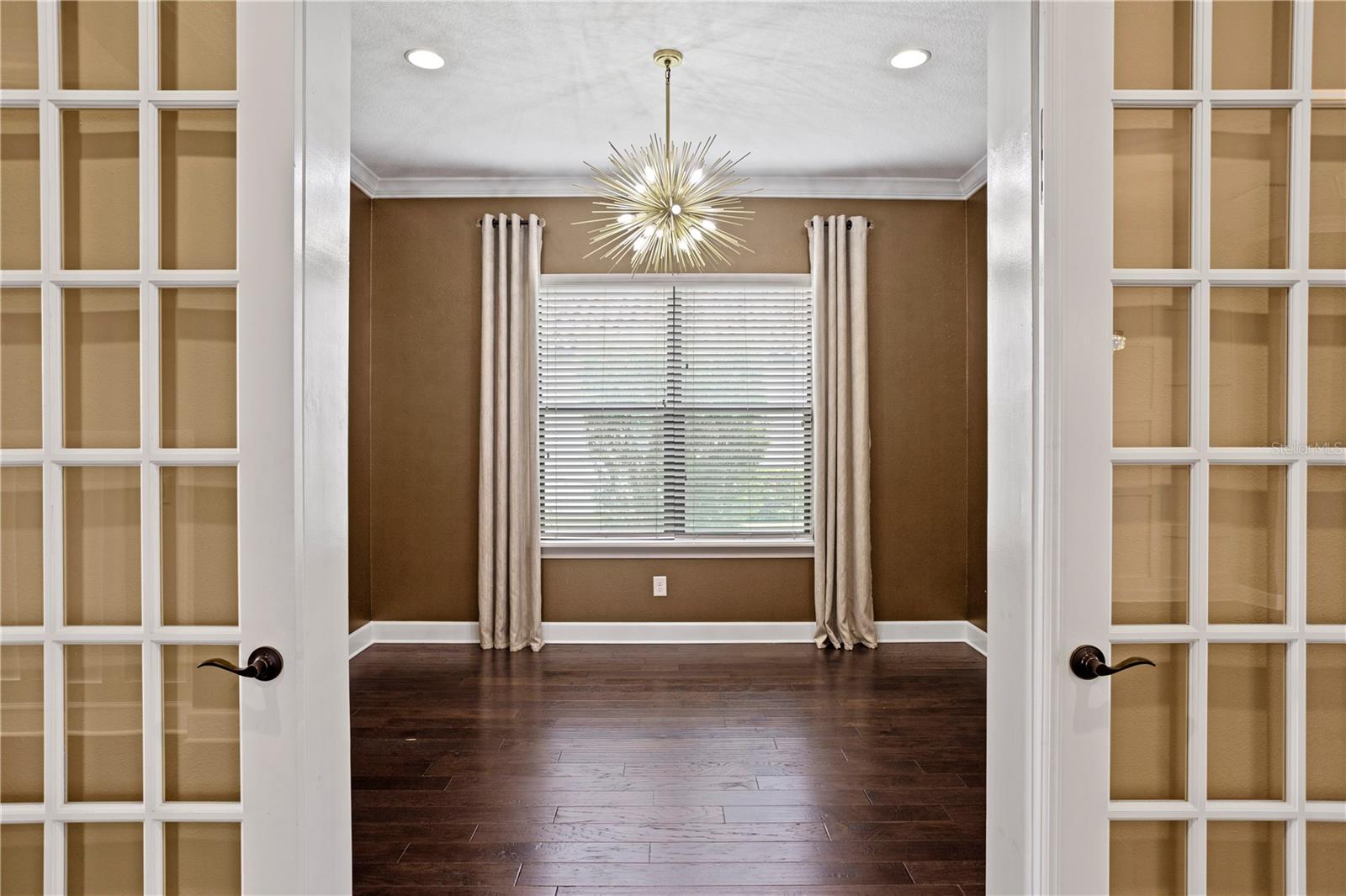 Image 30 of 43 For 3214 Forsythia Drive