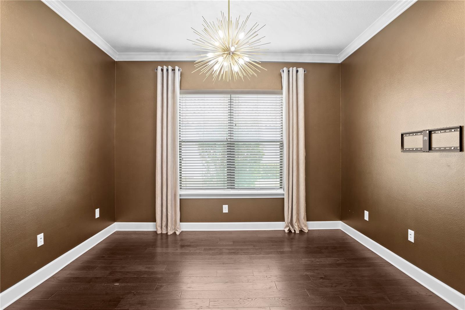 Image 31 of 43 For 3214 Forsythia Drive