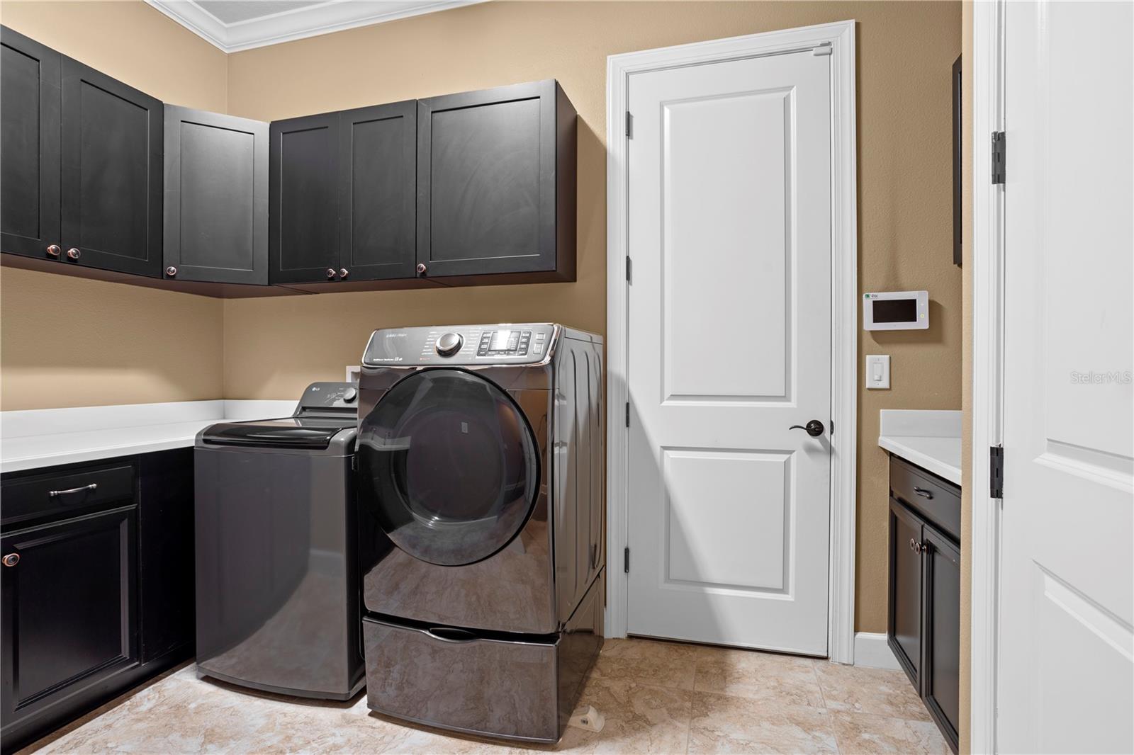 Image 33 of 43 For 3214 Forsythia Drive