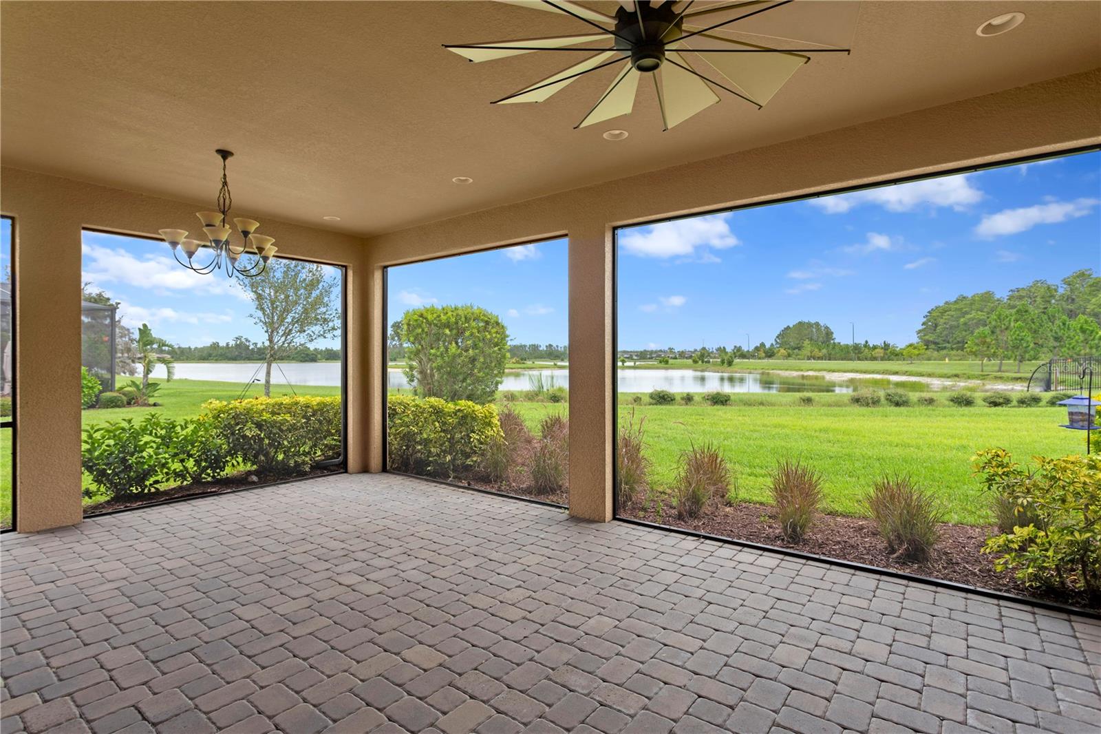 Image 34 of 43 For 3214 Forsythia Drive