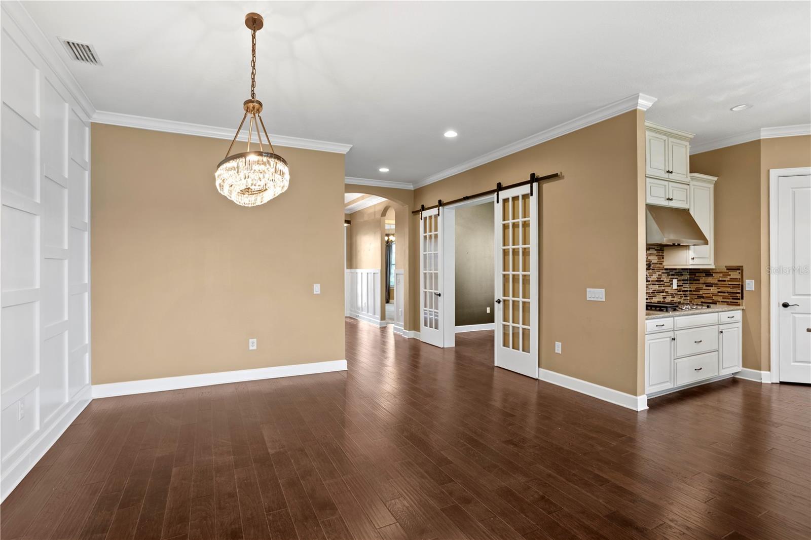 Image 4 of 43 For 3214 Forsythia Drive