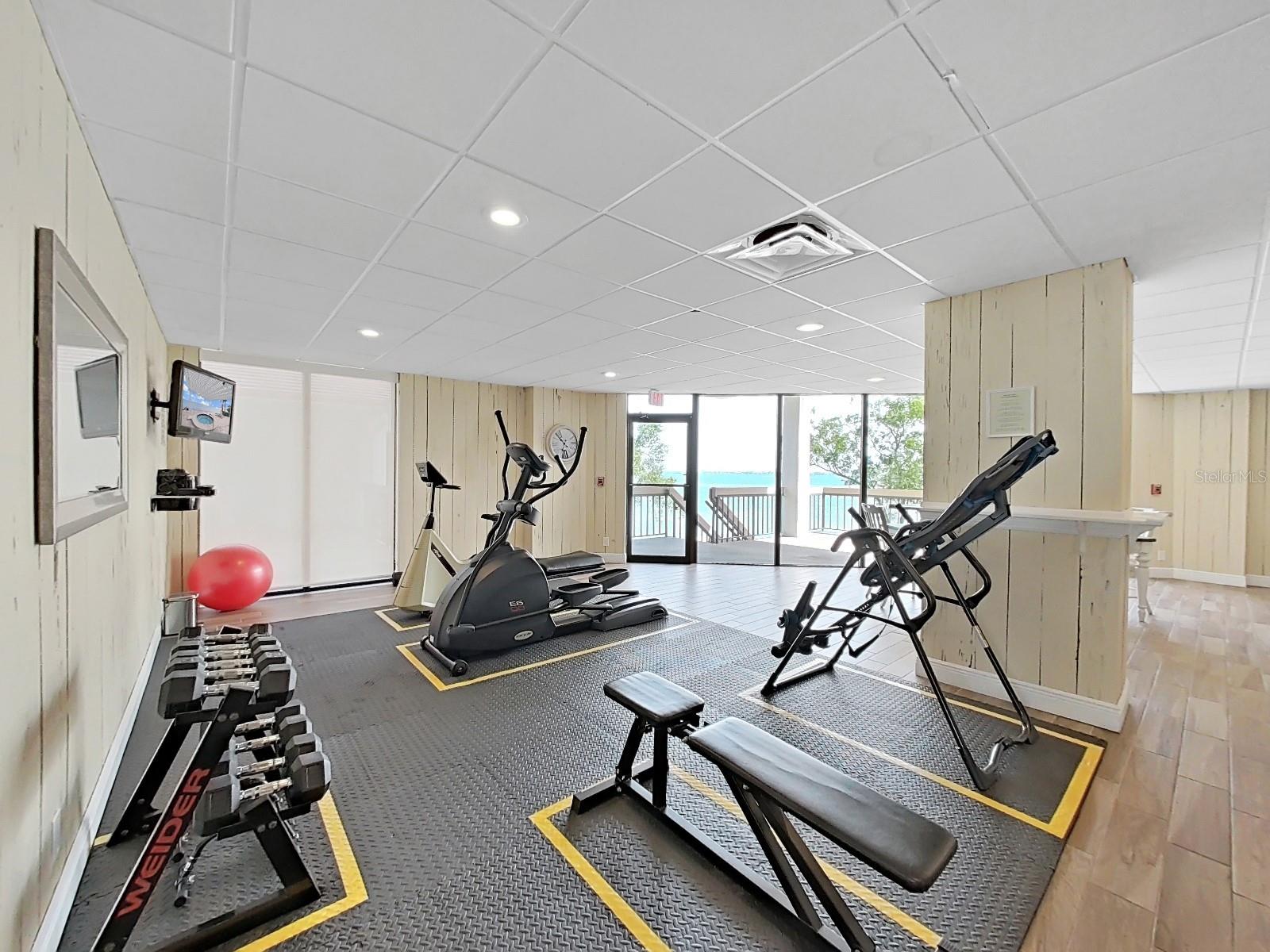 Image 17 of 20 For 6211 Sun Boulevard 210