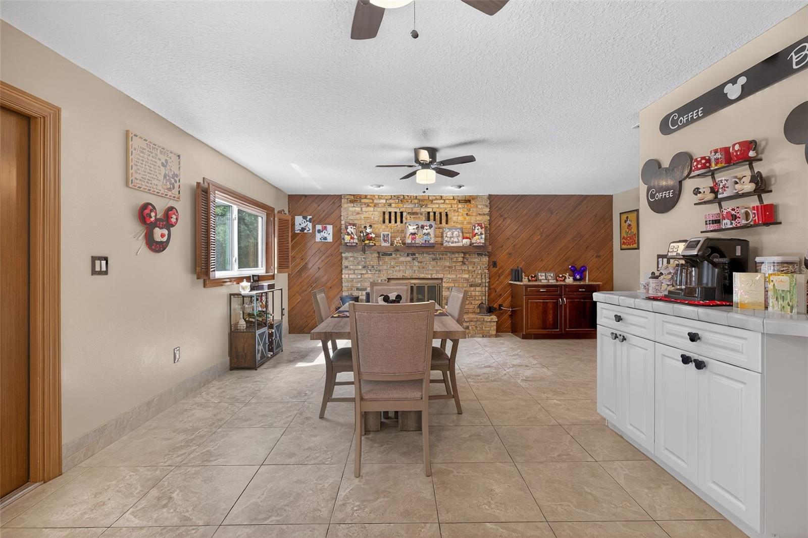 Image 30 of 68 For 1357 Dinsmore Court