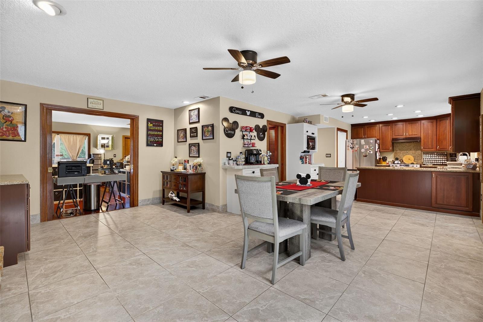 Image 33 of 68 For 1357 Dinsmore Court