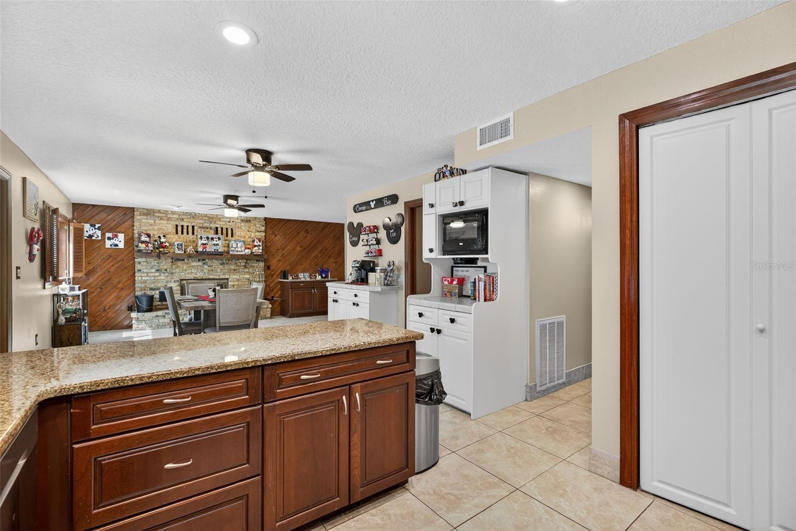 Image 37 of 68 For 1357 Dinsmore Court