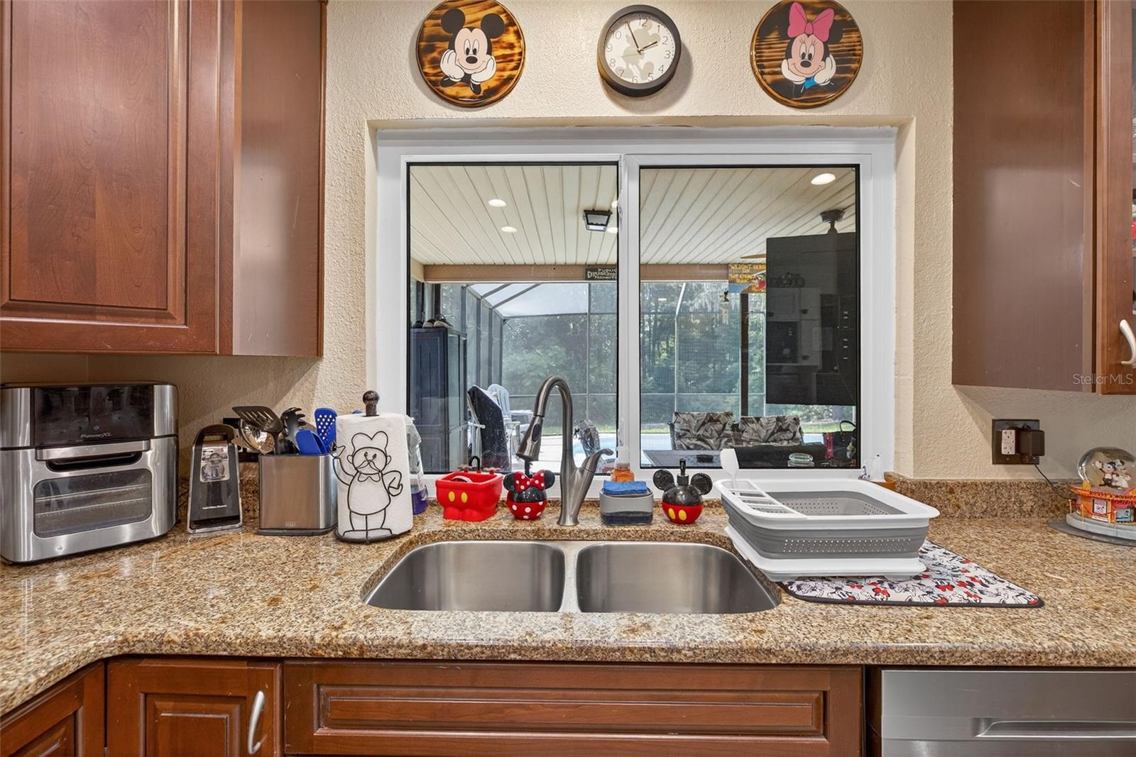 Image 38 of 68 For 1357 Dinsmore Court
