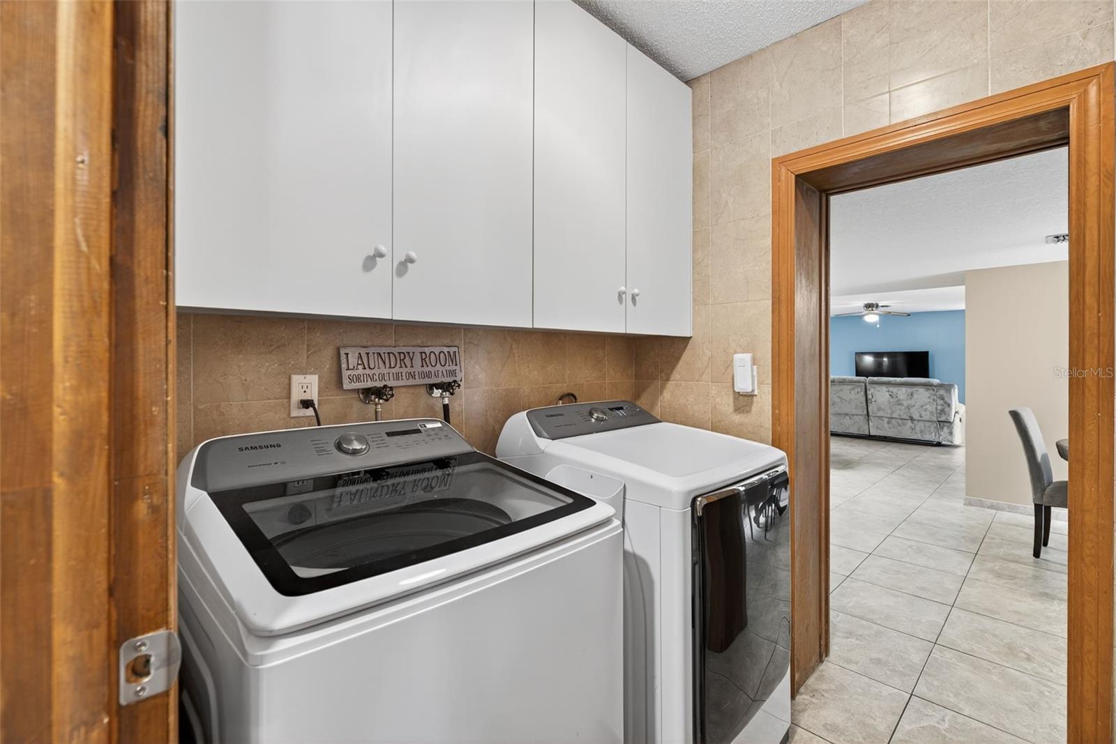 Image 39 of 68 For 1357 Dinsmore Court