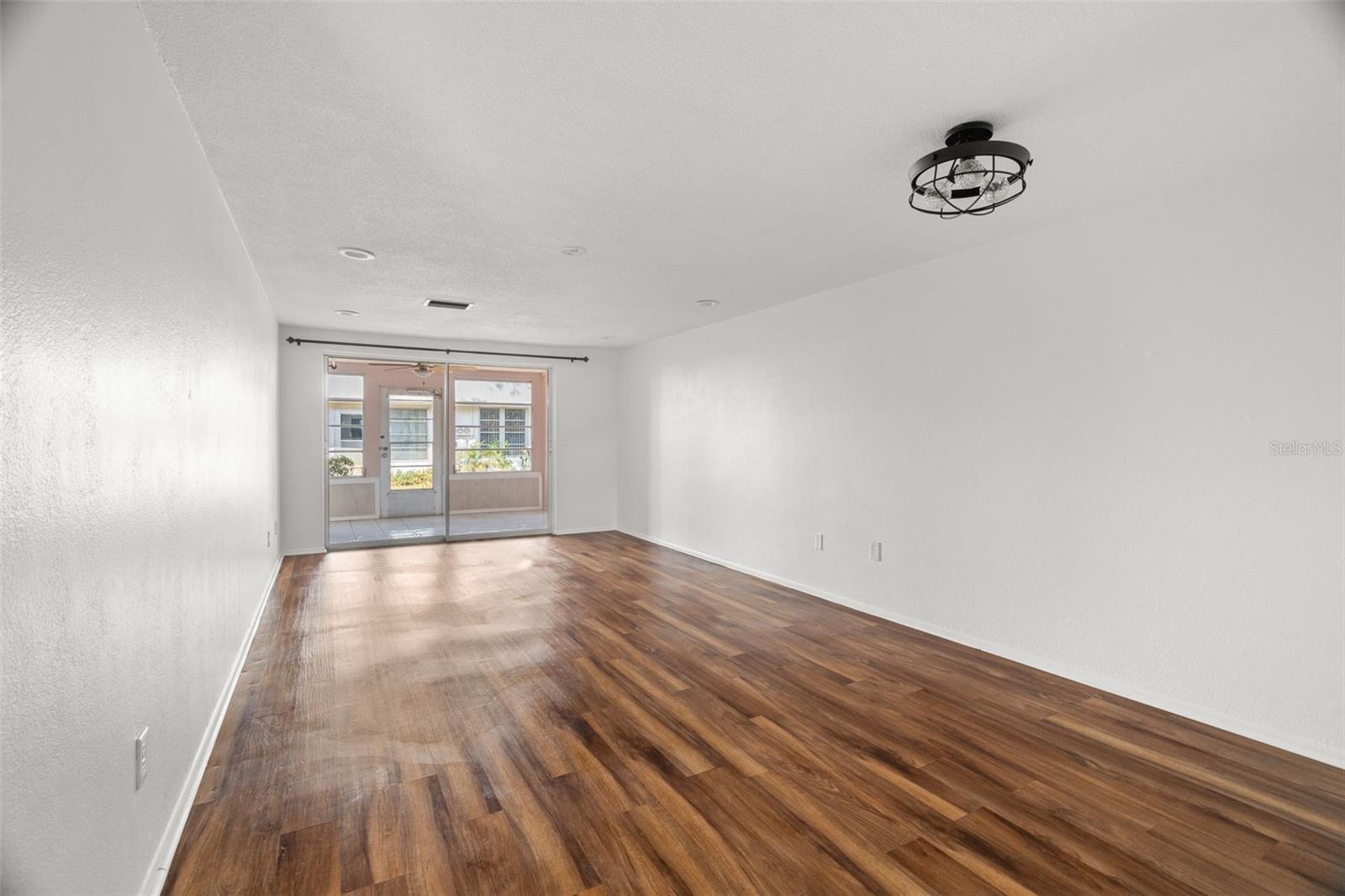 Image 11 of 23 For 4227 Glissade Drive