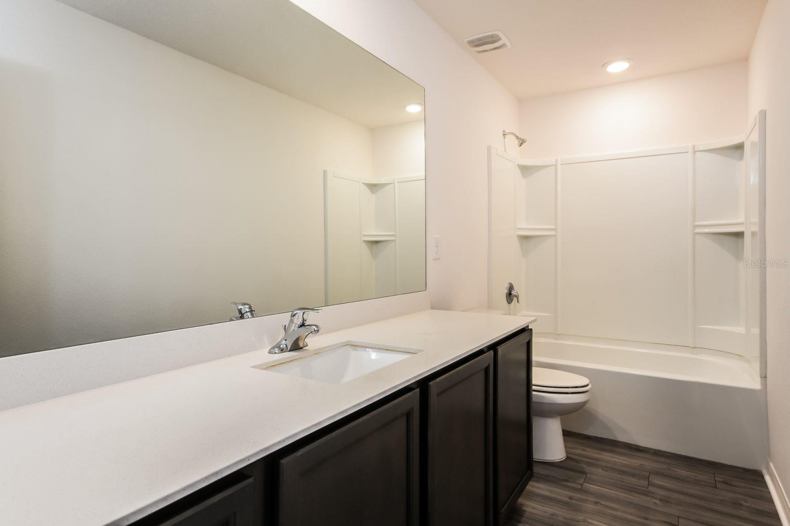 Image 8 of 9 For 1387 Swan Lake Circle