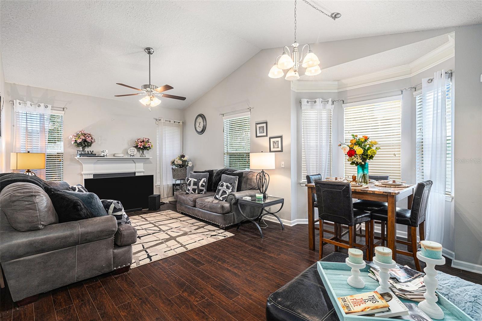 Image 11 of 29 For 10436 Villa View Circle