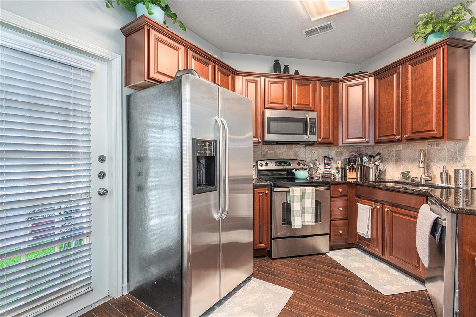 Image 8 of 29 For 10436 Villa View Circle