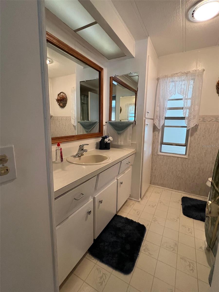 Listing photo id 25 for 45 Royal Palm Circle