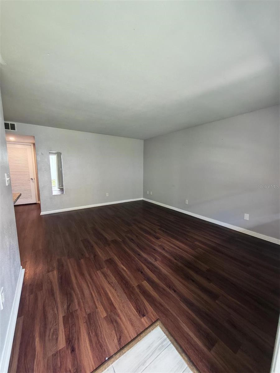 Image 4 of 15 For 3100 36th Street N 7