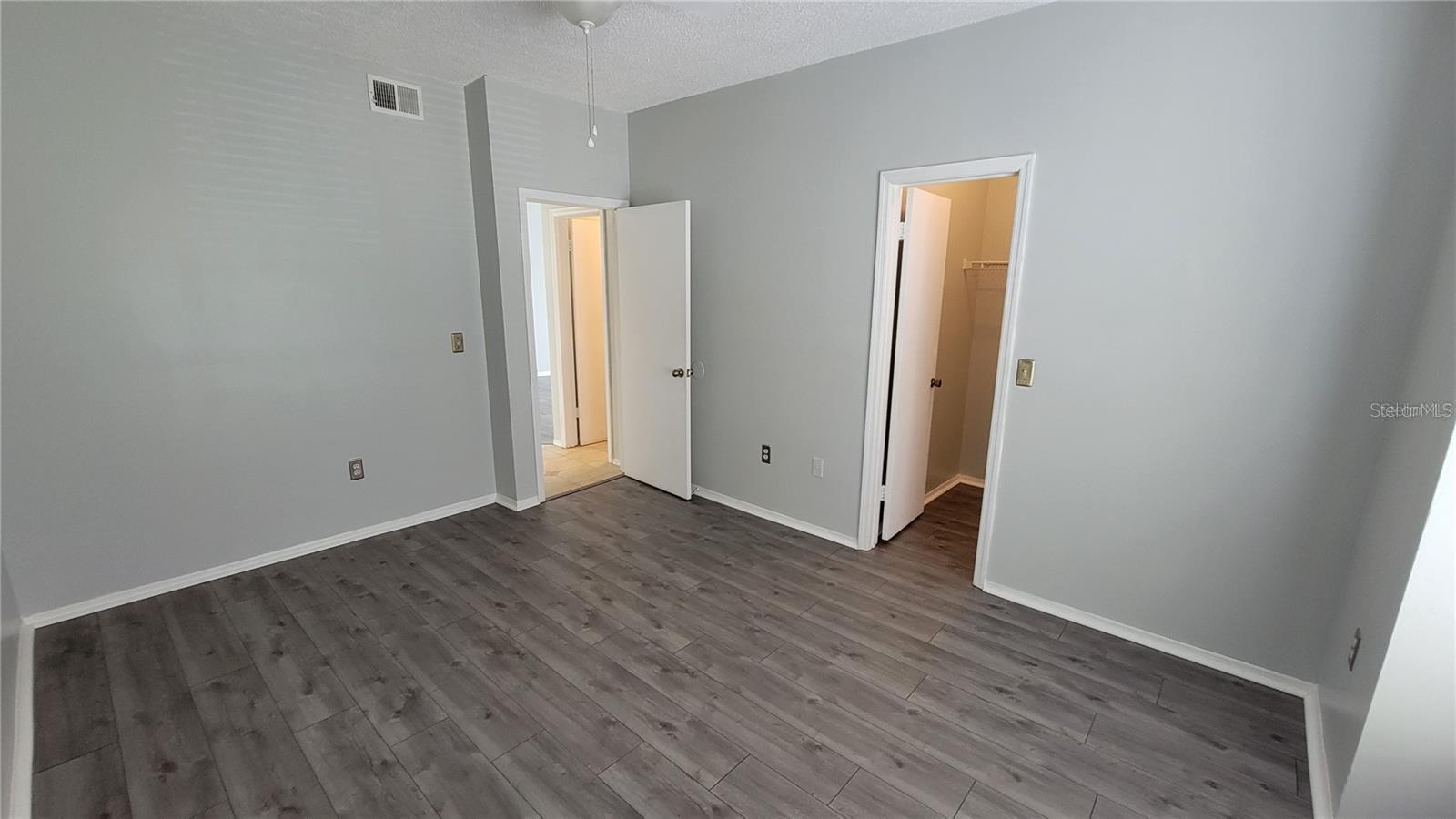 Image 12 of 18 For 4107 Chatham Oak Court 326