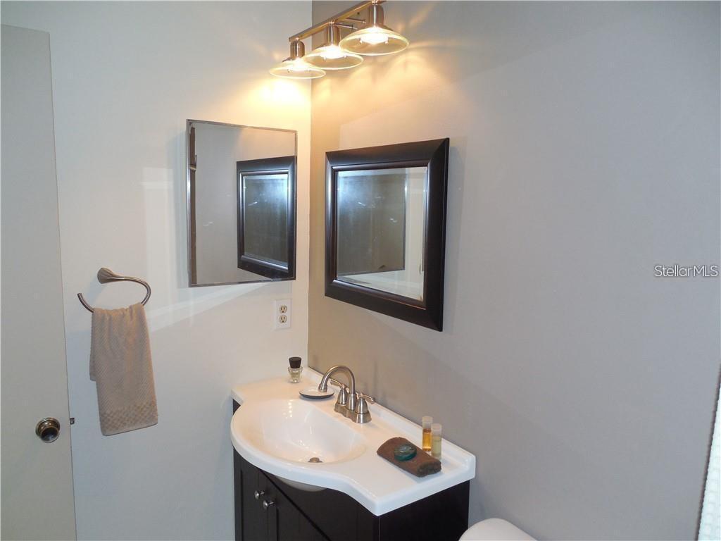 Image 14 of 18 For 4107 Chatham Oak Court 326