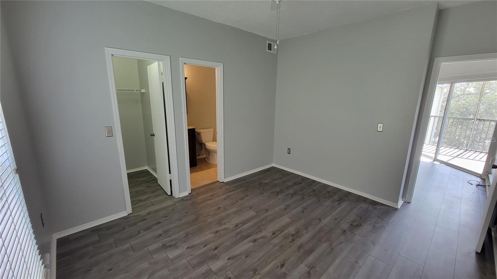 Image 9 of 18 For 4107 Chatham Oak Court 326