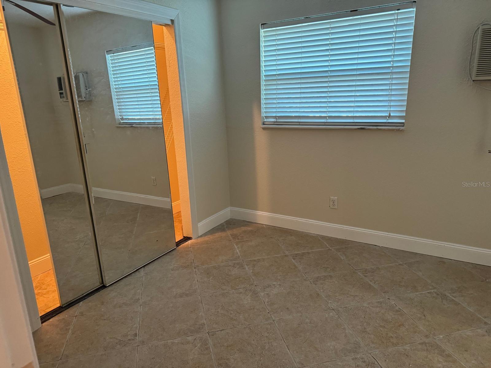 Image 18 of 26 For 5106 Gateway Drive