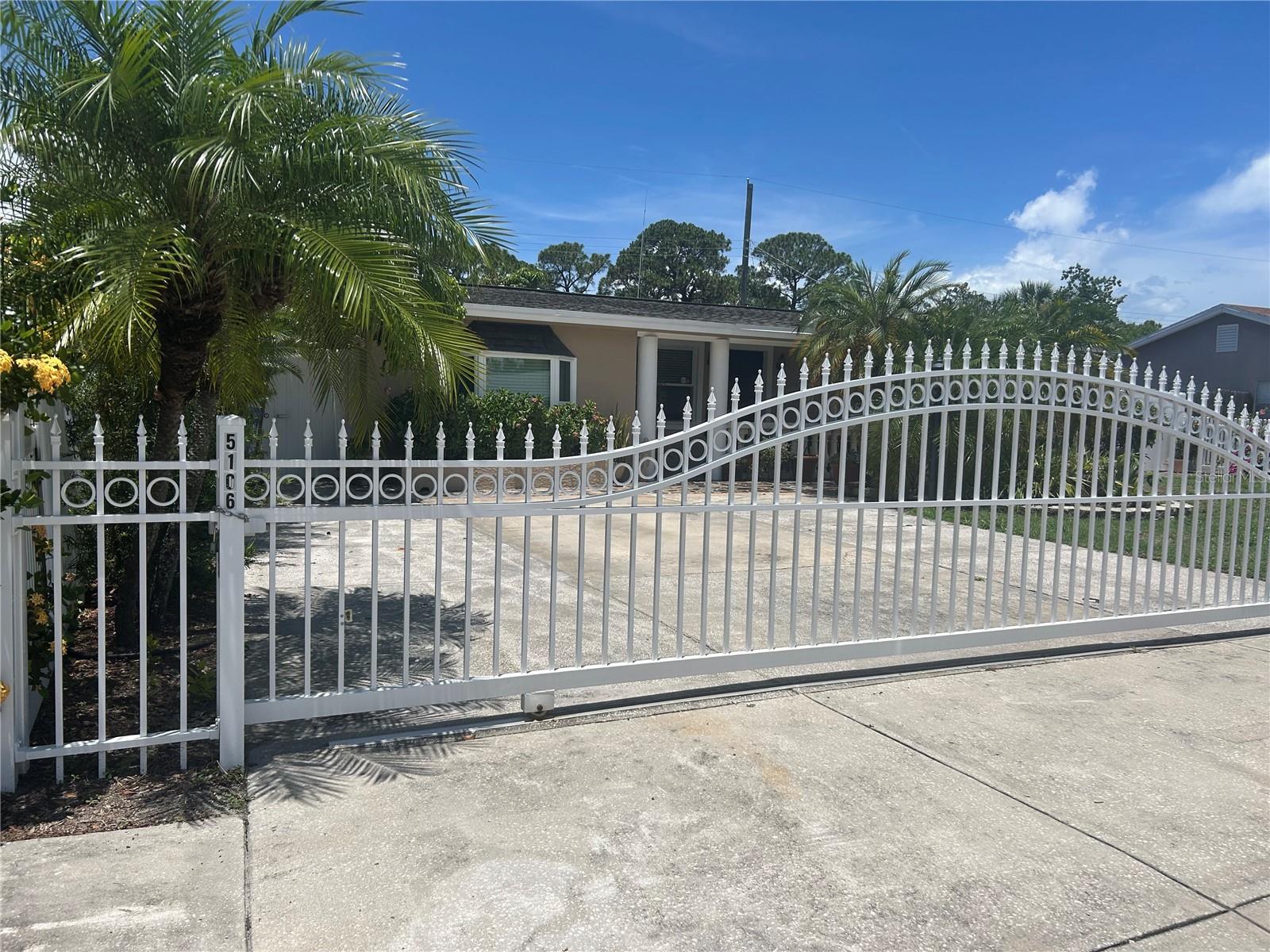 Image 20 of 26 For 5106 Gateway Drive
