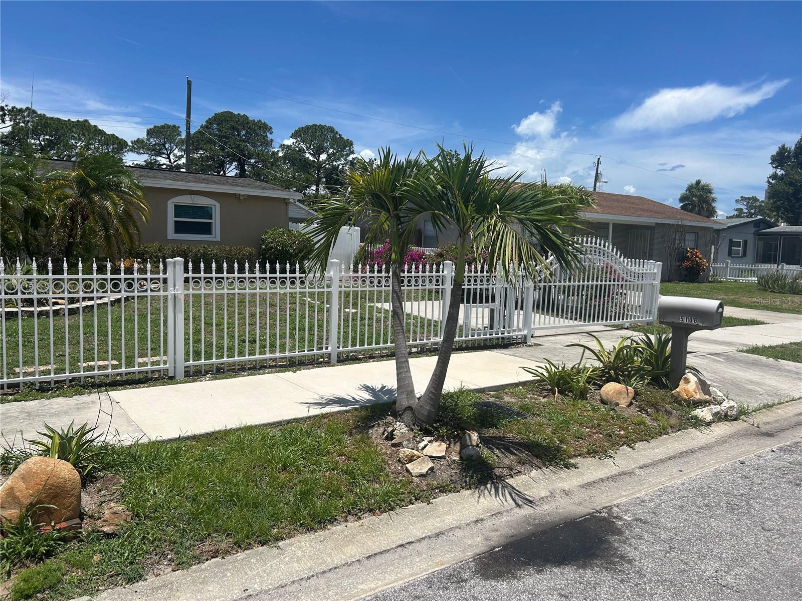 Image 21 of 26 For 5106 Gateway Drive