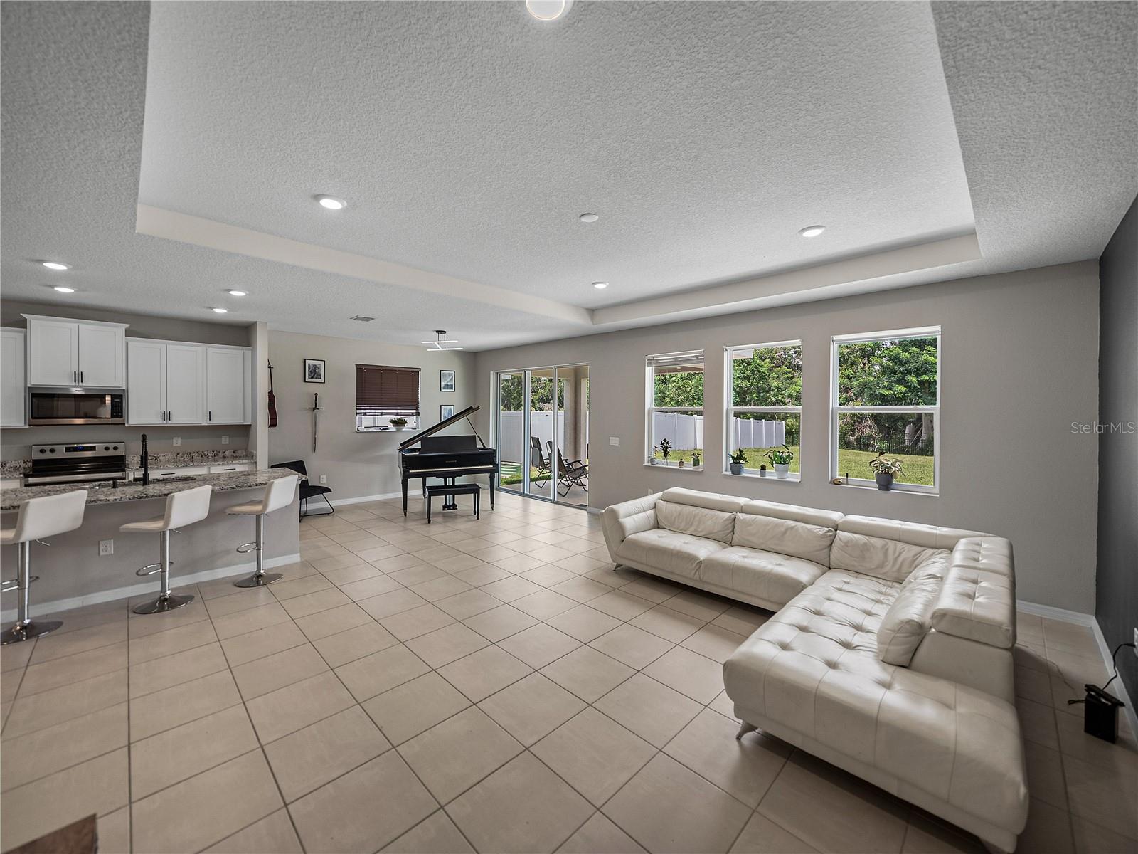 Image 14 of 73 For 13735 Wineberry Drive