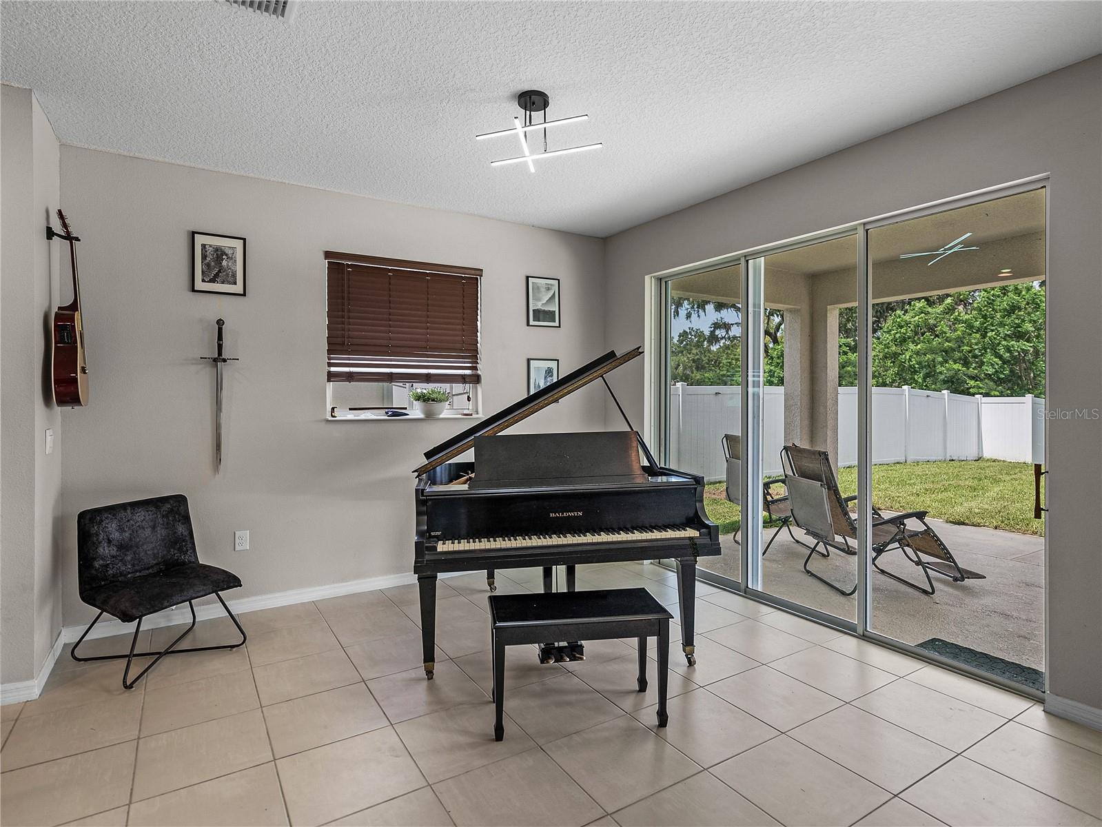 Image 26 of 73 For 13735 Wineberry Drive