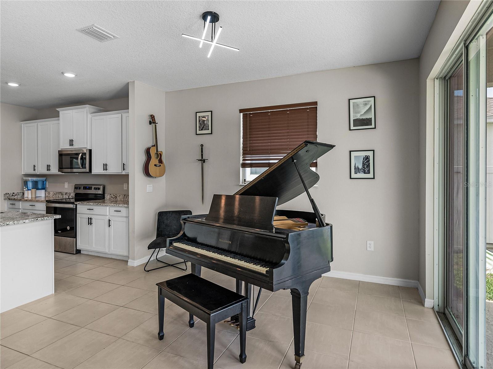 Image 27 of 73 For 13735 Wineberry Drive