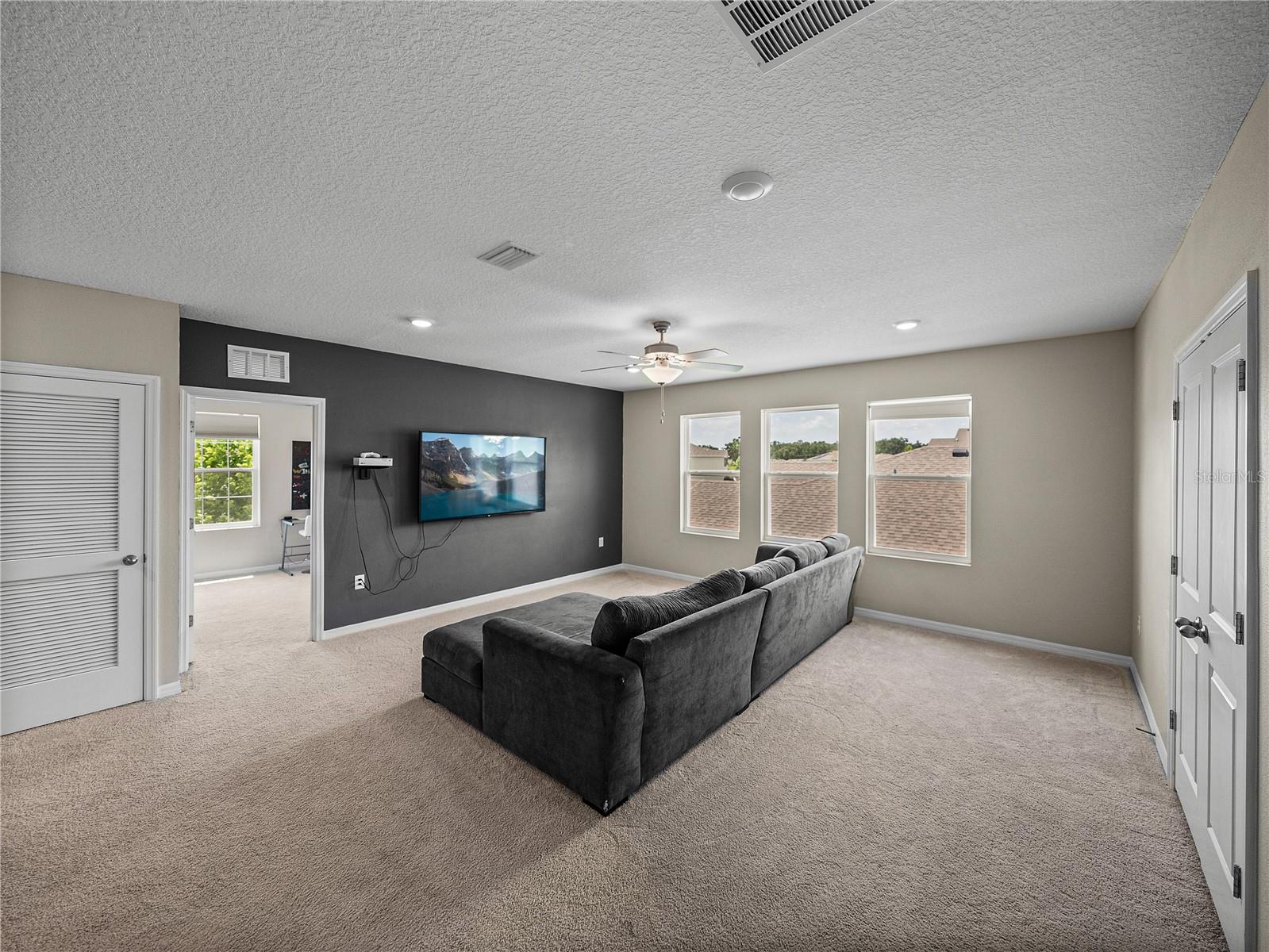 Image 37 of 73 For 13735 Wineberry Drive