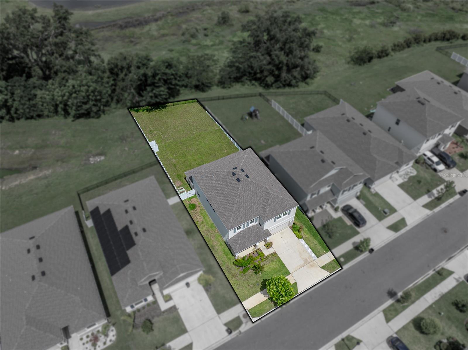 Image 4 of 73 For 13735 Wineberry Drive