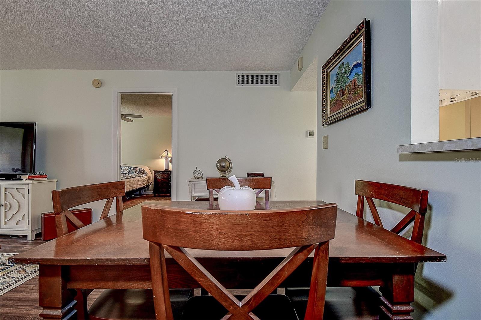 Image 12 of 37 For 11485 Oakhurst Road 310