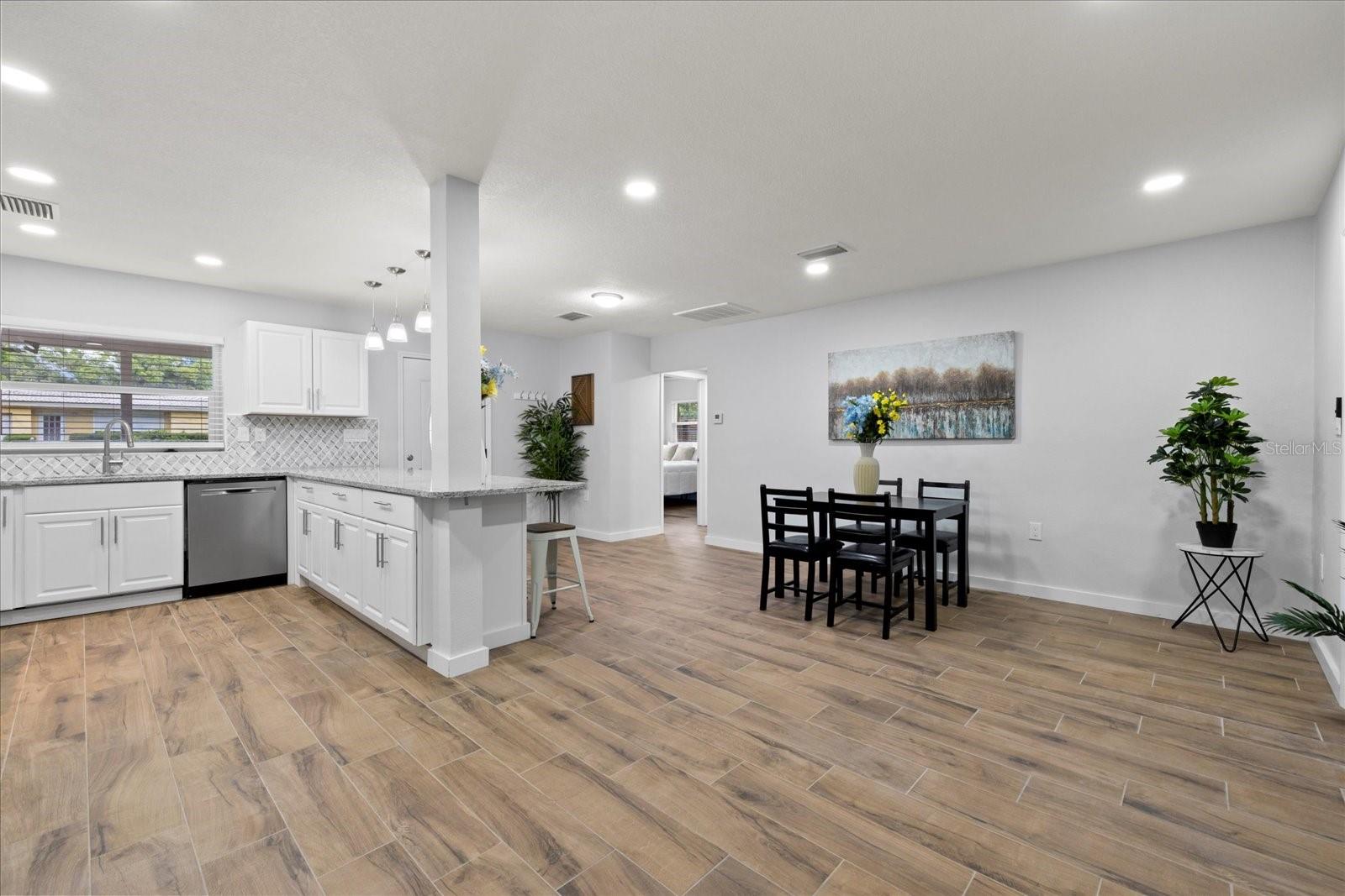 Image 11 of 35 For 2333 Indigo Drive