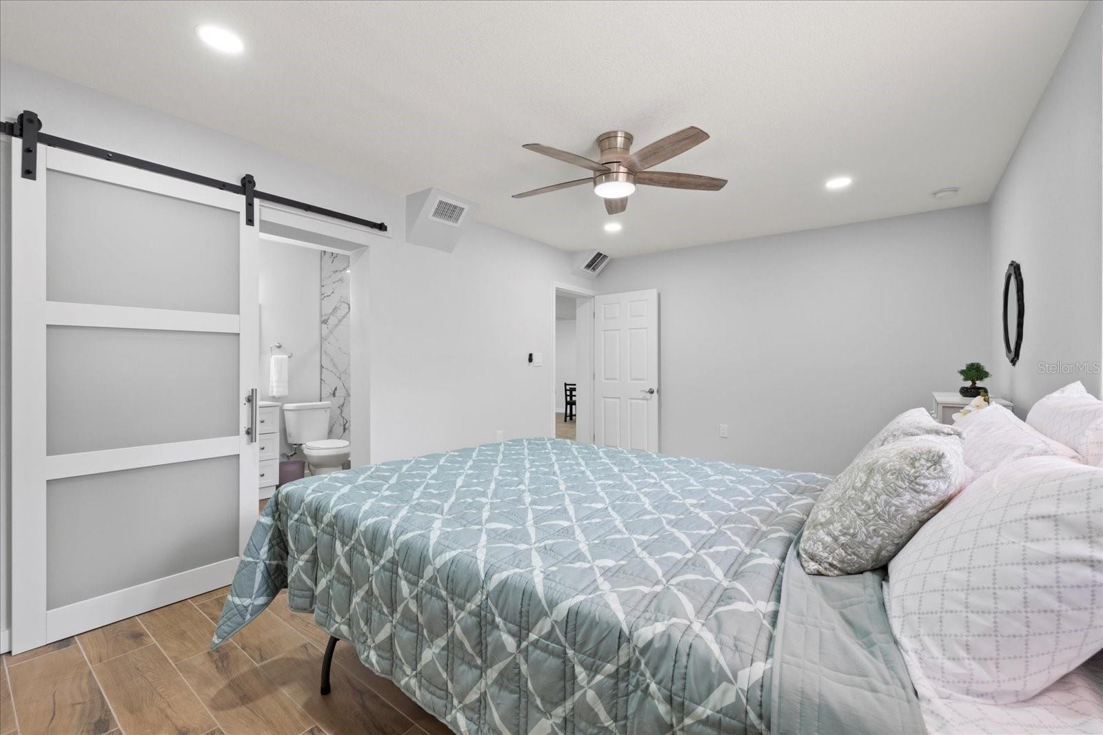 Image 21 of 35 For 2333 Indigo Drive