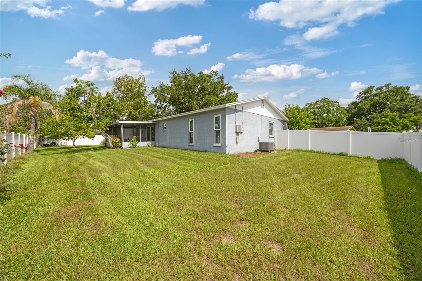 Image 27 of 30 For 602 Hillpoint Way