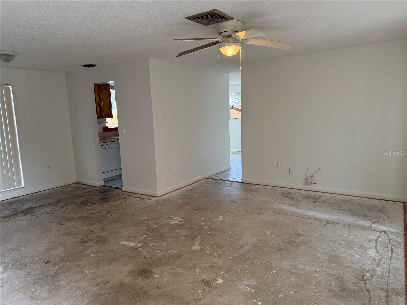 Image 14 of 14 For 8801 Orange Blossom Drive