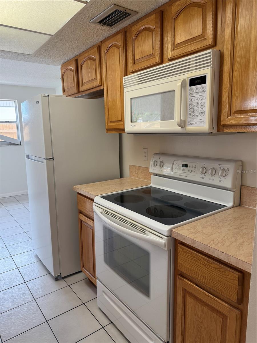 Image 5 of 14 For 8801 Orange Blossom Drive