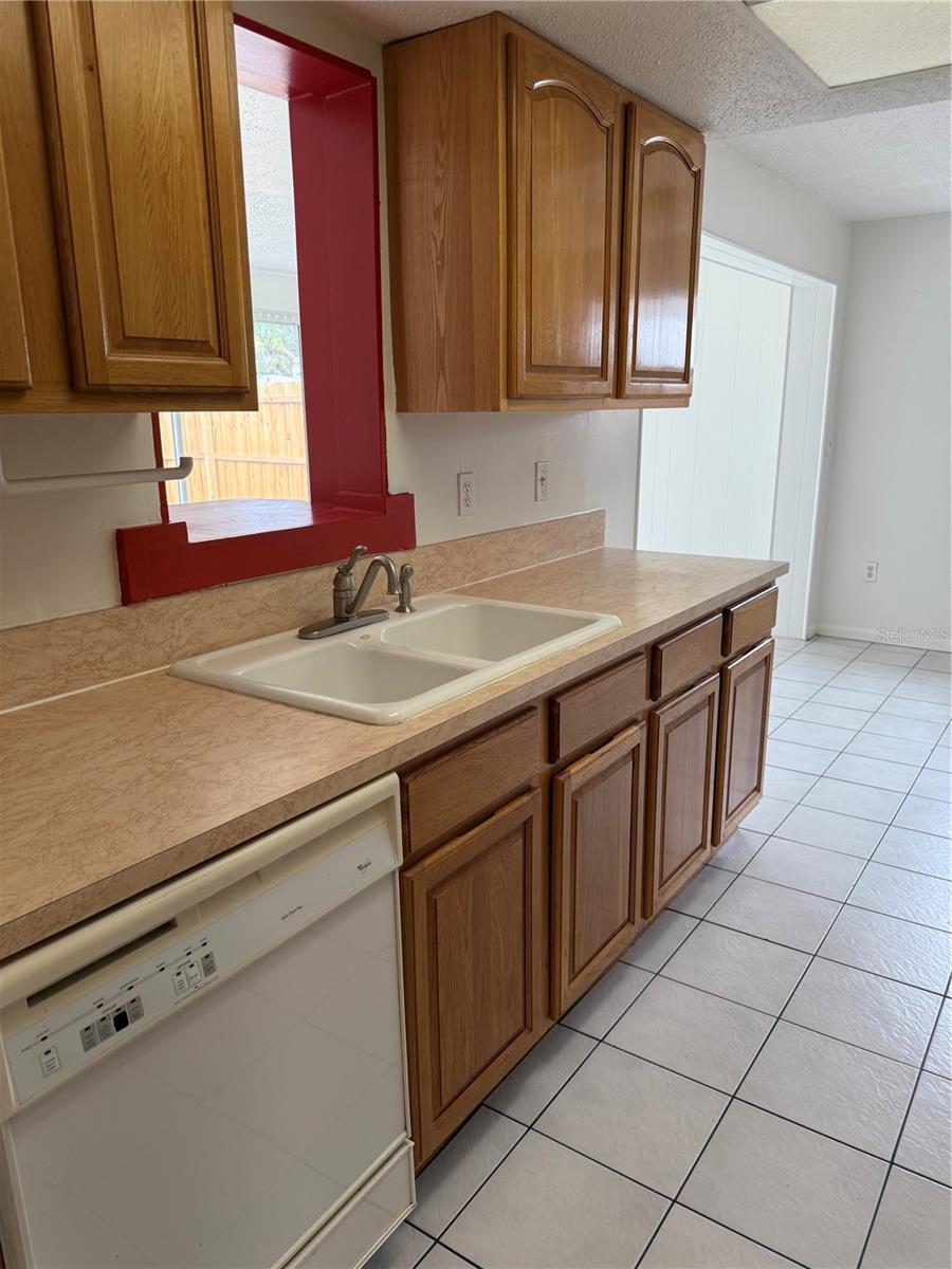 Image 6 of 14 For 8801 Orange Blossom Drive
