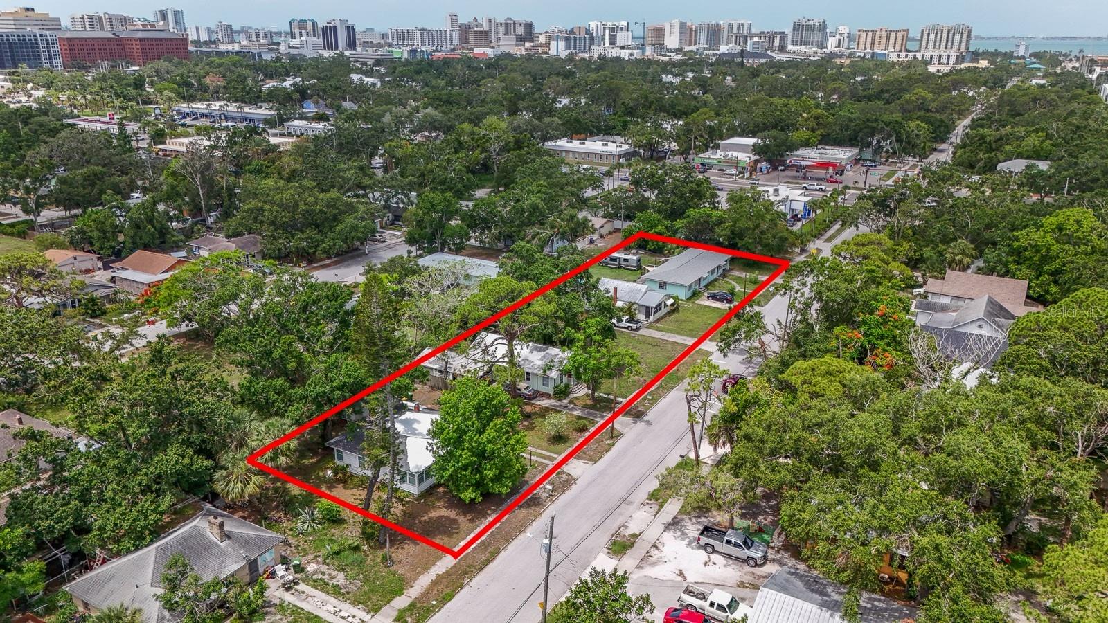 Details for 2050-2026 10th, SARASOTA, FL 34237