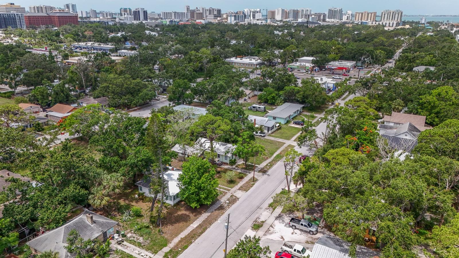 Image 9 of 17 For 2050-2026 10th