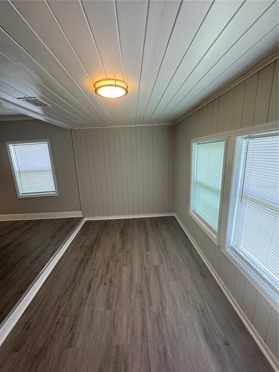 Image 3 of 59 For 10802 Balm Riverview Road