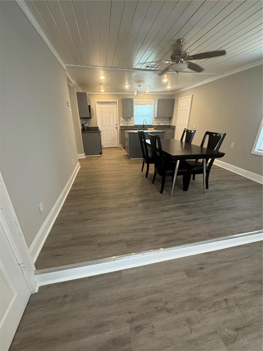 Image 4 of 59 For 10802 Balm Riverview Road
