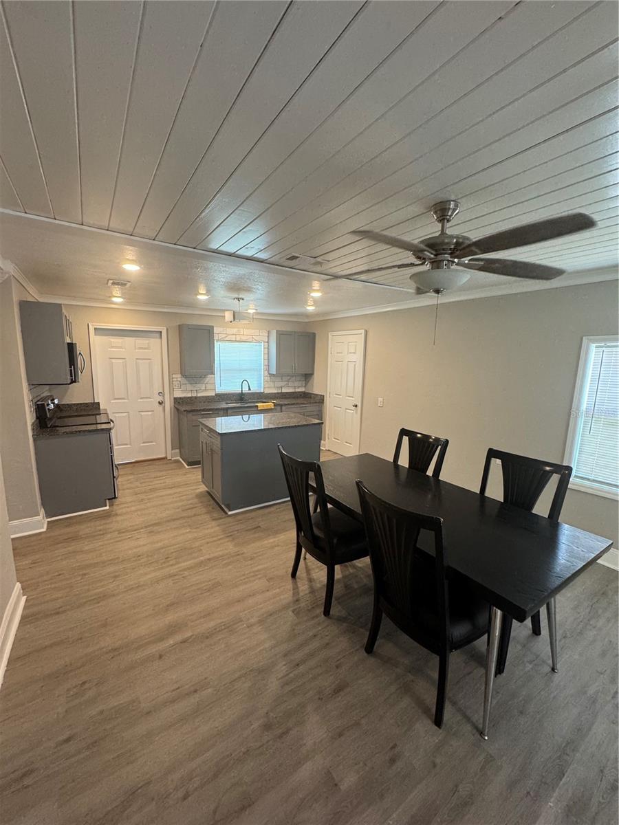 Image 8 of 59 For 10802 Balm Riverview Road