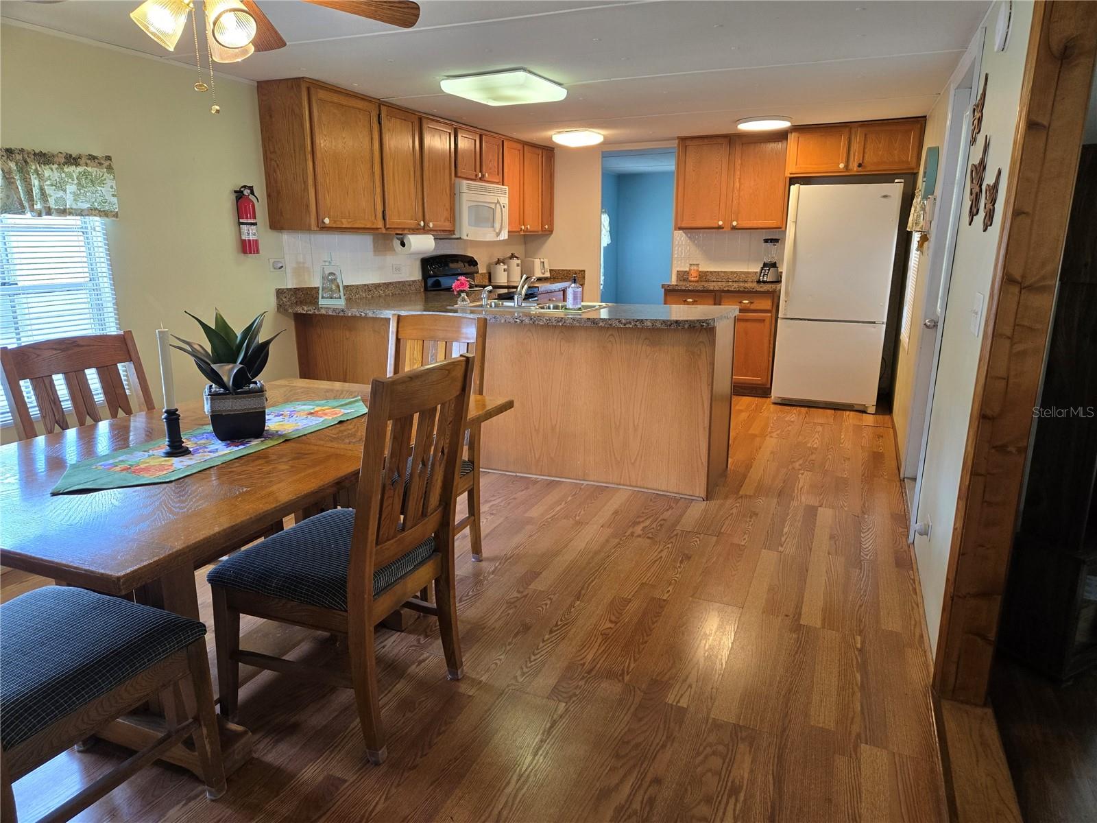 Image 13 of 39 For 6307 Parksend Lane