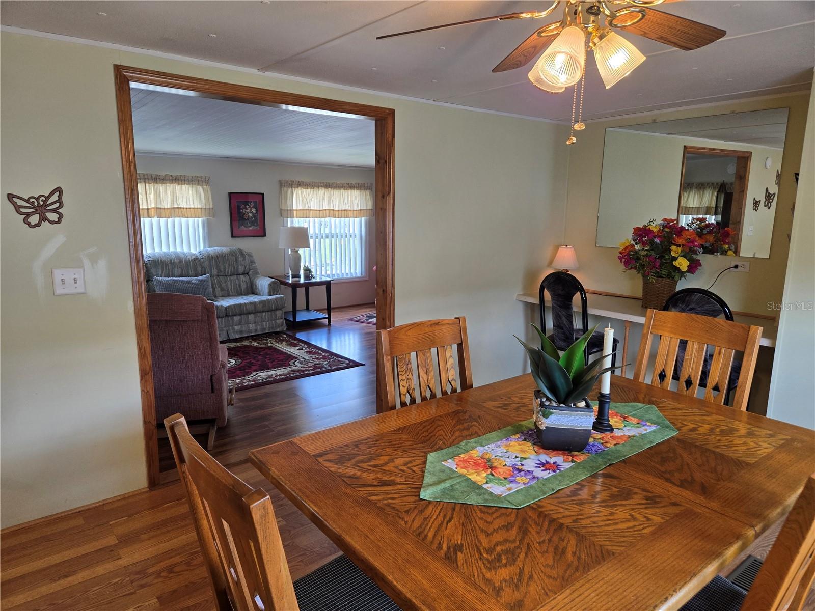 Image 14 of 39 For 6307 Parksend Lane