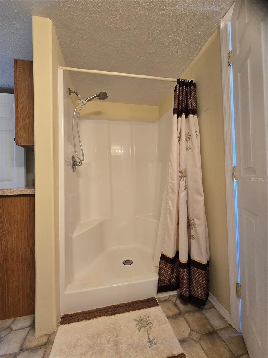 Image 21 of 39 For 6307 Parksend Lane