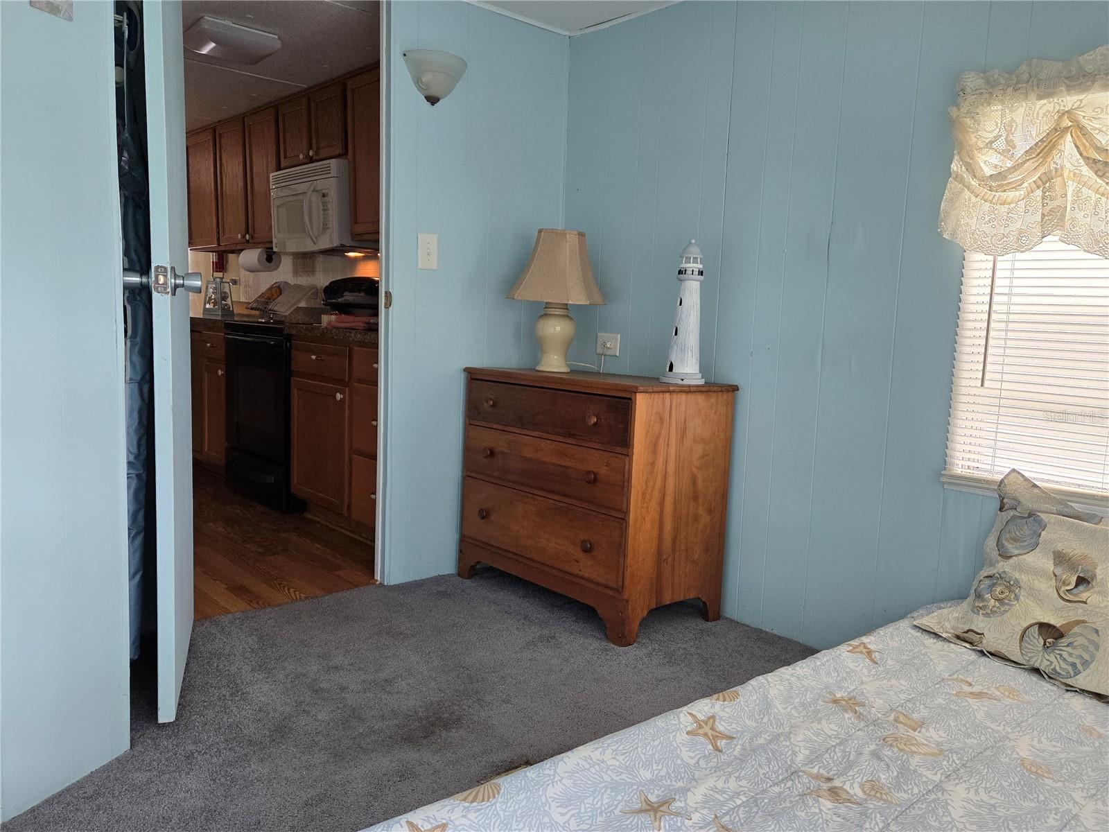 Image 6 of 39 For 6307 Parksend Lane